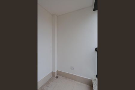 Apartamento à venda com 32m², 1 quarto e sem vaga Apartamento à venda com 32m², 1 quarto e sem vagaVaranda