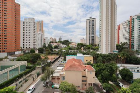 Apartamento à venda com 32m², 1 quarto e sem vaga Apartamento à venda com 32m², 1 quarto e sem vagaVista da varanda