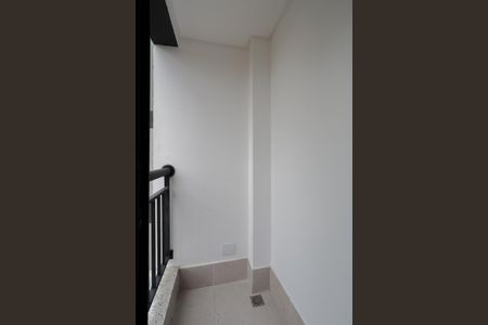 Apartamento à venda com 33m², 1 quarto e sem vaga Apartamento à venda com 33m², 1 quarto e sem vagaVaranda