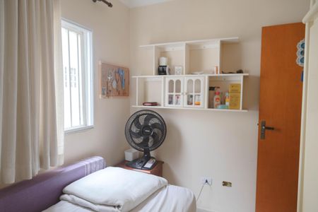 Casa à venda com 110m², 3 quartos e 2 vagas Casa à venda com 110m², 3 quartos e 2 vagasQuarto 2