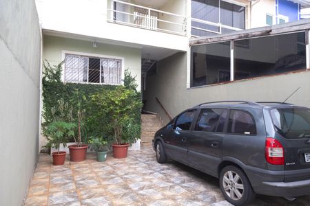 Casa à venda com 110m², 3 quartos e 2 vagas Casa à venda com 110m², 3 quartos e 2 vagasGaragem