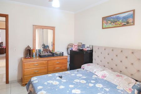 Casa à venda com 110m², 3 quartos e 2 vagas Casa à venda com 110m², 3 quartos e 2 vagasSuíte