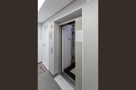 Apartamento à venda com 57m², 2 quartos e 1 vagaElevador