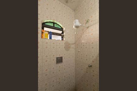 Casa à venda com 170m², 2 quartos e 10 vagasBanheiro