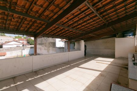 Casa à venda com 170m², 2 quartos e 10 vagasTerraço