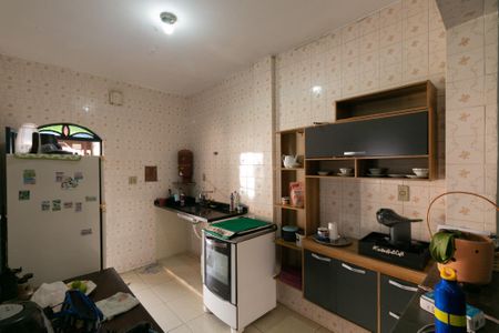 Casa à venda com 170m², 2 quartos e 10 vagasCozinha