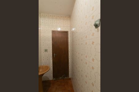 Casa à venda com 170m², 2 quartos e 10 vagasBanheiro