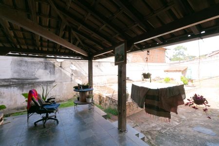 Casa à venda com 170m², 2 quartos e 10 vagasVaranda 