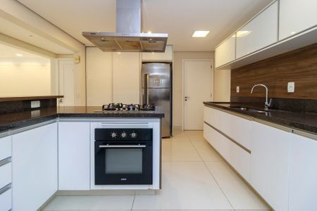 Apartamento para alugar com 143m², 3 quartos e 2 vagasCozinha