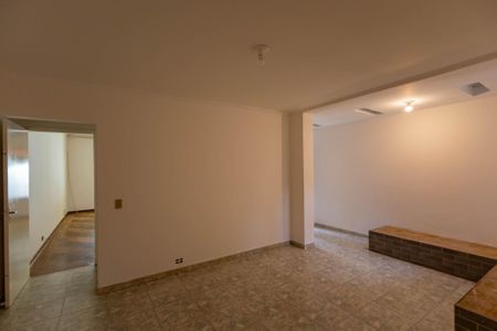 Casa para alugar com 145m², 3 quartos e 2 vagas Casa para alugar com 145m², 3 quartos e 2 vagasSala de Jantar