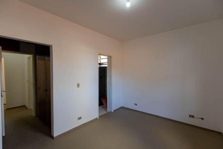 Casa para alugar com 145m², 3 quartos e 2 vagas Casa para alugar com 145m², 3 quartos e 2 vagasSuíte