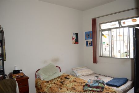 Casa à venda com 154m², 3 quartos e 6 vagasQuarto 2