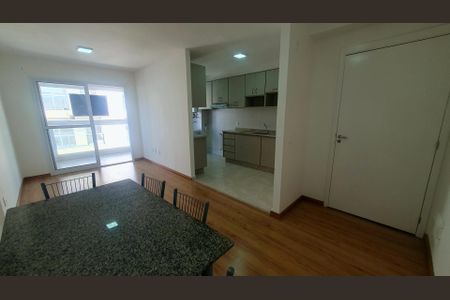 Apartamento para alugar com 60m², 2 quartos e 2 vagasSala
