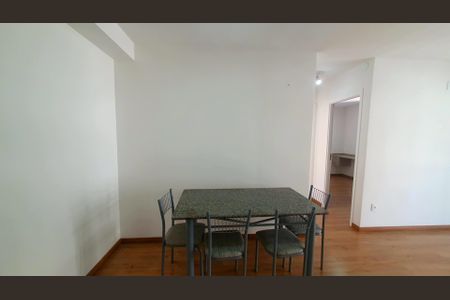 Apartamento para alugar com 60m², 2 quartos e 2 vagasSala