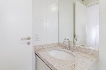 Apartamento para alugar com 60m², 2 quartos e 2 vagas Apartamento para alugar com 60m², 2 quartos e 2 vagasBanheiro da Suíte