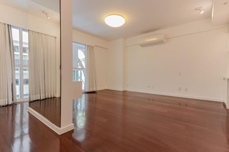 Apartamento à venda com 200m², 3 quartos e 3 vagasSuíte 2