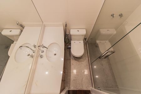 Apartamento à venda com 200m², 3 quartos e 3 vagasBanheiro Social