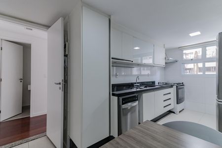 Apartamento à venda com 200m², 3 quartos e 3 vagasCozinha