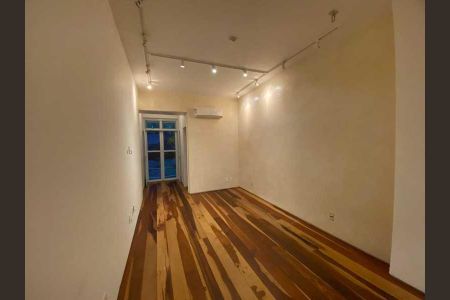 Apartamento à venda com 78m², 2 quartos e sem vaga