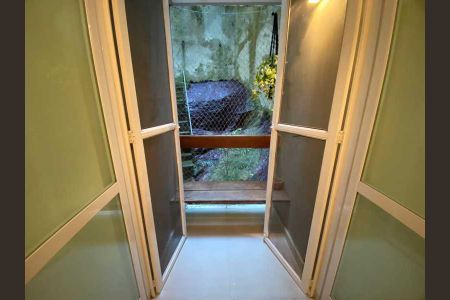 Apartamento à venda com 78m², 2 quartos e sem vaga