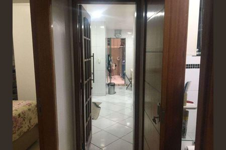 Apartamento à venda com 77m², 2 quartos e sem vaga