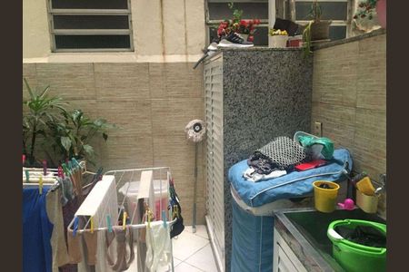 Apartamento à venda com 77m², 2 quartos e sem vaga