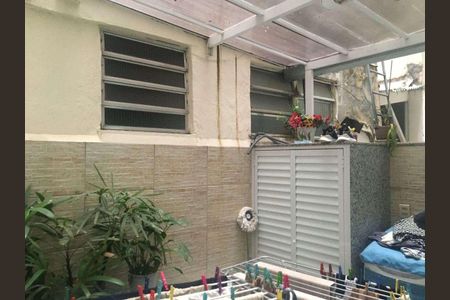 Apartamento à venda com 77m², 2 quartos e sem vaga