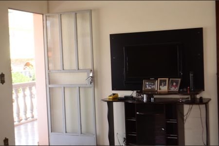 Casa à venda com 158m², 4 quartos e 1 vagaSala