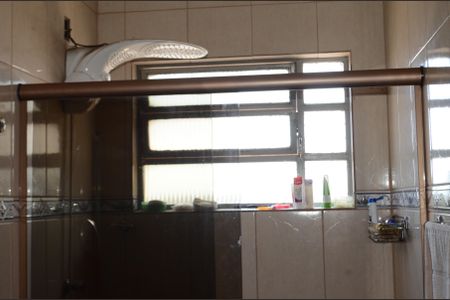 Casa à venda com 158m², 4 quartos e 1 vagaBanheiro