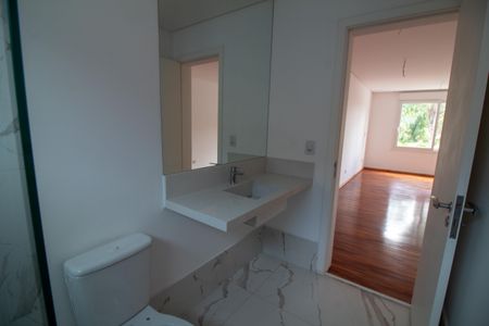 Casa à venda com 786m², 4 quartos e 5 vagasBanheiro da Suíte