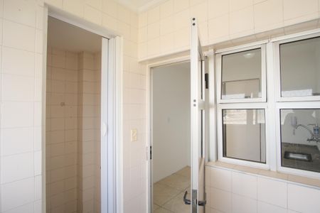 Apartamento à venda com 64m², 2 quartos e 1 vagaÁrea de Serviço