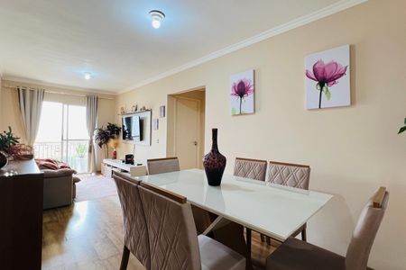 Apartamento à venda com 64m², 2 quartos e 2 vagasSala