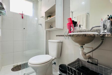 Apartamento à venda com 64m², 2 quartos e 2 vagasBanheiro da Suíte