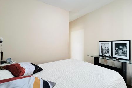 Apartamento à venda com 64m², 2 quartos e 2 vagasSuíte