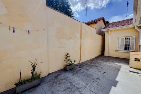 Casa à venda com 190m², 2 quartos e 1 vagaÁrea externa