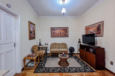 Casa à venda com 190m², 2 quartos e 1 vagaSala