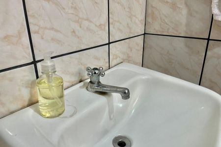 Casa para alugar com 136m², 2 quartos e 3 vagas Casa para alugar com 136m², 2 quartos e 3 vagasBanheiro de serviço