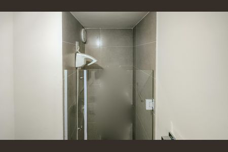 Banheiro de apartamento para alugar com 1 quarto, 43m² em Jurubatuba, São Paulo