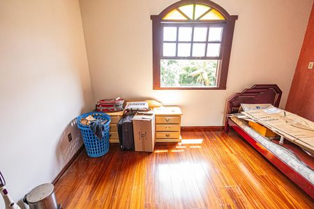 Casa à venda com 500m², 4 quartos e 4 vagas Casa à venda com 500m², 4 quartos e 4 vagasQuarto 3