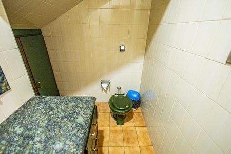 Casa à venda com 500m², 4 quartos e 4 vagas Casa à venda com 500m², 4 quartos e 4 vagasLavabo