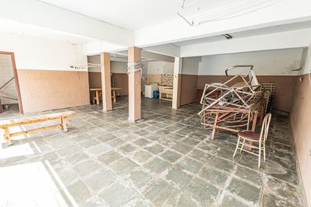 Casa à venda com 500m², 4 quartos e 4 vagas Casa à venda com 500m², 4 quartos e 4 vagasarea de serviço