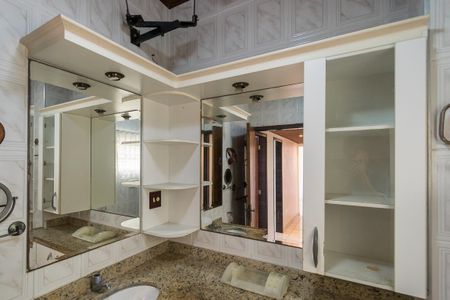 Apartamento à venda com 76m², 2 quartos e 1 vaga Apartamento à venda com 76m², 2 quartos e 1 vagaBanheiro
