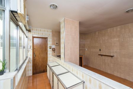 Apartamento à venda com 76m², 2 quartos e 1 vaga Apartamento à venda com 76m², 2 quartos e 1 vagaÁrea de Serviço