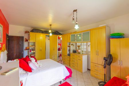 Casa à venda com 410m², 6 quartos e 3 vagas Casa à venda com 410m², 6 quartos e 3 vagasSuíte