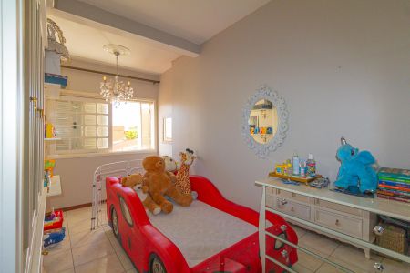 Casa à venda com 410m², 6 quartos e 3 vagas Casa à venda com 410m², 6 quartos e 3 vagasQuarto 2