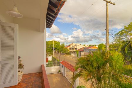 Casa à venda com 410m², 6 quartos e 3 vagas Casa à venda com 410m², 6 quartos e 3 vagasVaranda da Sala 3