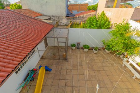 Casa à venda com 410m², 6 quartos e 3 vagas Casa à venda com 410m², 6 quartos e 3 vagasvista Quarto 3