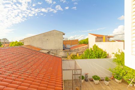 Casa à venda com 410m², 6 quartos e 3 vagas Casa à venda com 410m², 6 quartos e 3 vagasVista do Quarto 2