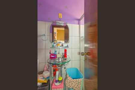 Casa à venda com 410m², 6 quartos e 3 vagas Casa à venda com 410m², 6 quartos e 3 vagasBanheiro 1