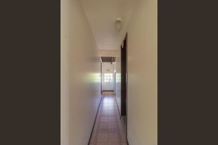 Casa à venda com 410m², 6 quartos e 3 vagas Casa à venda com 410m², 6 quartos e 3 vagasCorredor